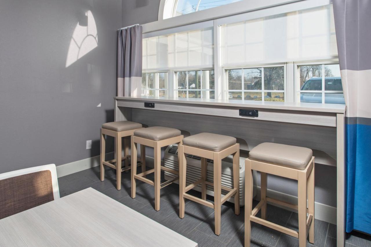 Microtel Inn & Suites By Wyndham Bethel/Danbury Exterior foto